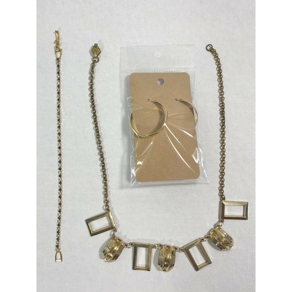 Simple gold Necklace, Bracelet, and Earring SET - Picture 2 of 7
